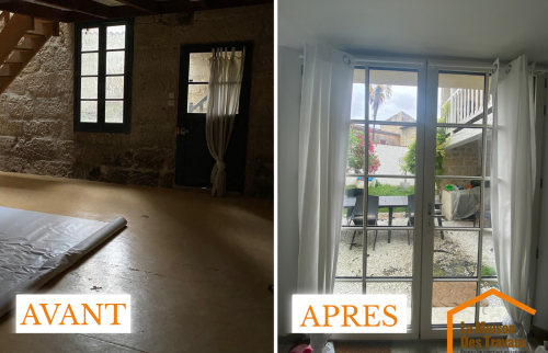 Création d'une ouverture et pose d'une porte-fenêtre peits bois sur mesure côté jardin