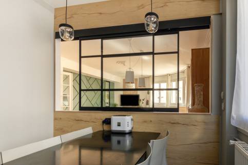 Création d'une verrière intérieure coulissante, appartement Ecully