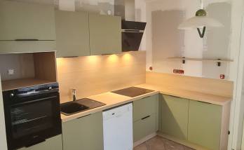 Installation de cuisine moderne après rénovation - Montauban 82000
