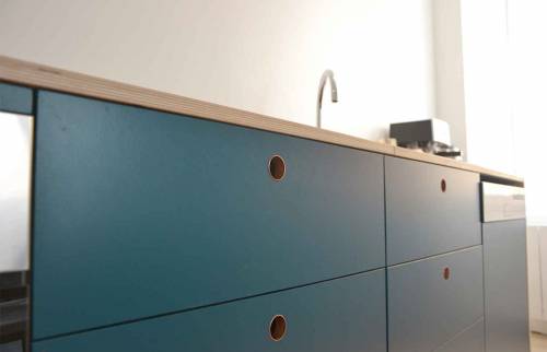 Tiroirs cuisine avec poignées intégrées