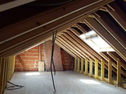 Combles en cours d'aménagement - Combs-la-Ville 77380
