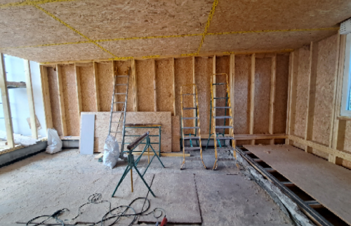 Montage de l'ossature en bois de la surélévation