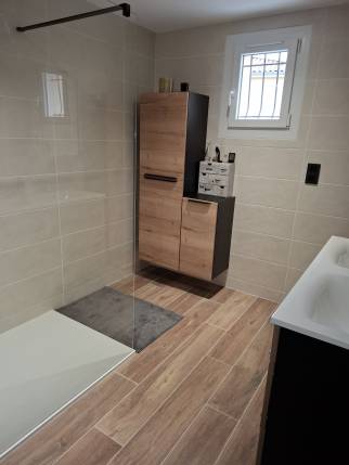  Mobilier de salle de bain sur mesure - Tramoyes 01390