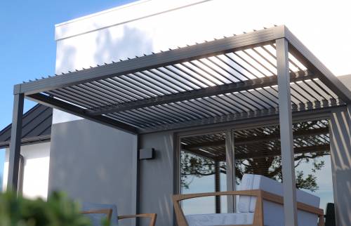 Essai orientation lames toiture pergola bioclimatique aluminium - Magny-en-Vexin -