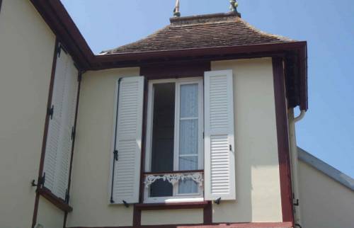 Rénovation de façade d'une maison en bord de mer dans le Calvados