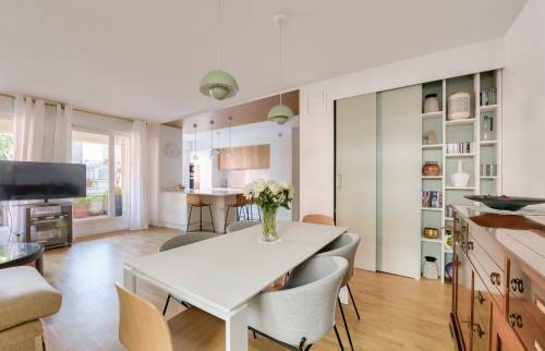 Placard sur mesure avec un bureau intégré à Levallois (92300)