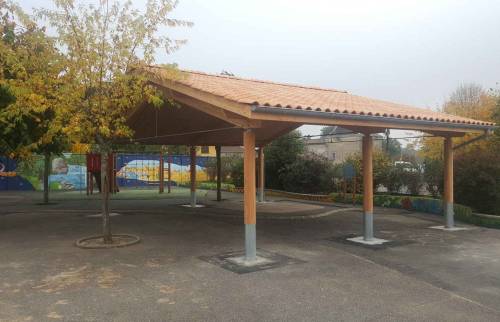 Création d'un préau