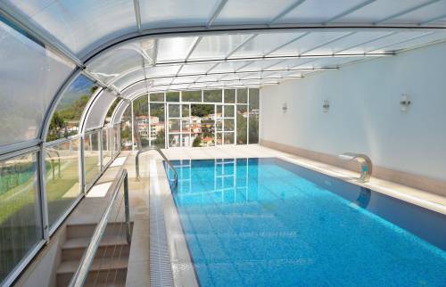 abri de piscine