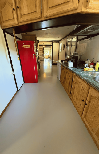 Rénovation du sol d'une cuisine à Sautron