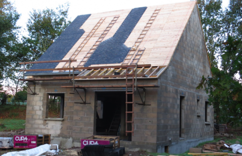 Pose d'une toiture en ardoise - Riantec (56670)