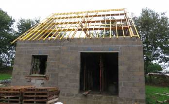 Charpente traditionnelle en pin - Caudan (56850)