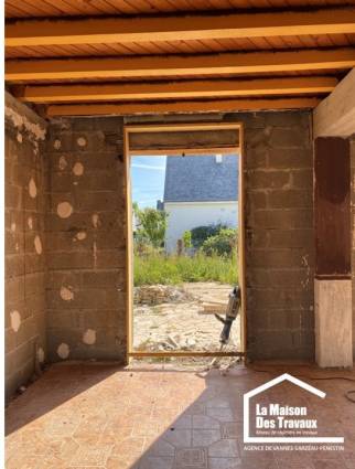 Grande fenêtre de salle à manger rénovation de maison