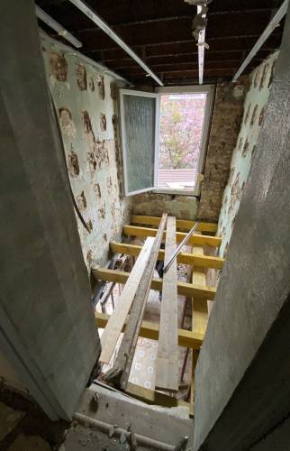 Dépose des planchers endommagés