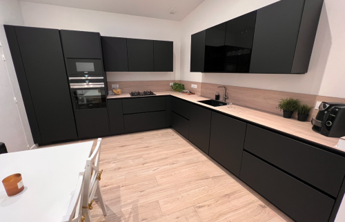 Surélévation d'une maison ossature bois à Nantes - cuisine aménagée