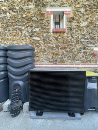 Unité extérieure de la PAC (Montgeron 91230)