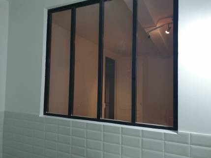 Verrière de salle de bain pour la luminosité