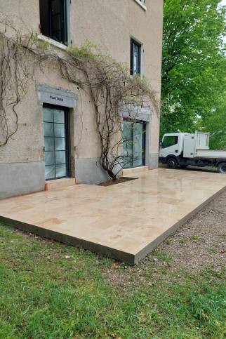 Ecully (69130) : vue en cours de travaux