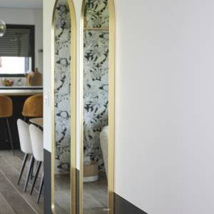 Pièce de vie contemporaine 60 m² teintes naturelles – Cher