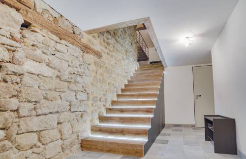 Travaux de maçonnerie et gros oeuvre, maison située dans les monts du lyonnais, ouest de Lyon