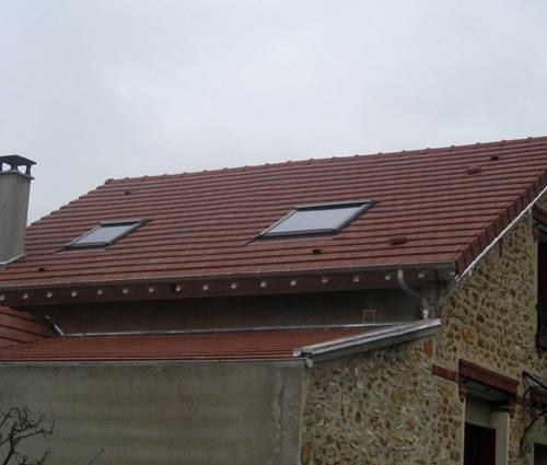 Nouvelle toiture en tuiles à côte universelle sur charpente avec isolant lasuré - Pontoise - 95000 - 