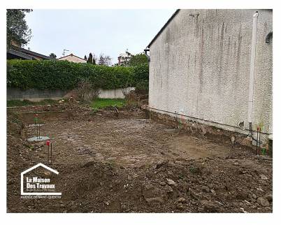 Travaux de terrassement et coulage d'une dalle