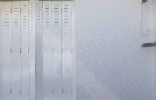 Ravalement sur maison en pierre et parpaing