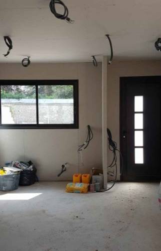 Porte d'entrée et fenêtre la Maison des Travaux Rouen 