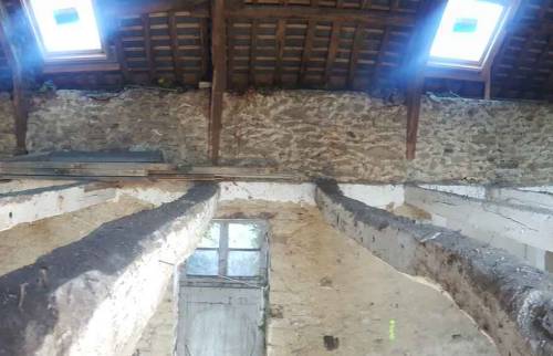 Isolation et plancher autoporté à Bourseul (avant travaux : focus solives)