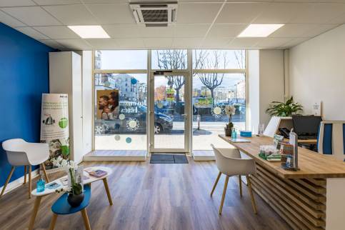 Rénovation complète d'une agence Audition Conseil, Villefranche sur saone