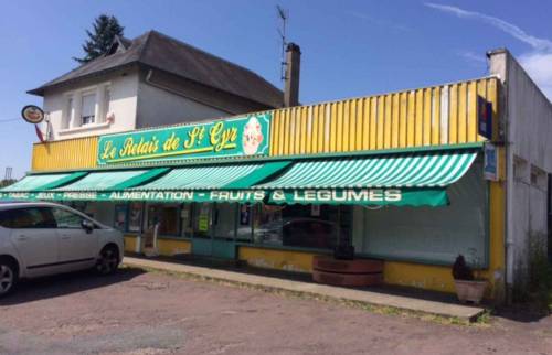 Bar avant rénovation à Lisieux