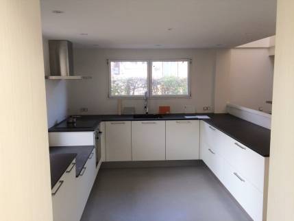 La cuisine neuve de la maison 