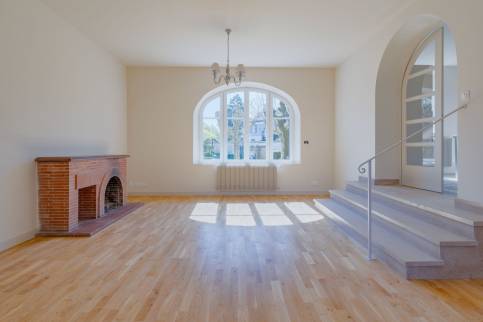 Rénovation et isolation d'une maison de famille située dans l'ouest de Lyon (69450) : séjour de reception