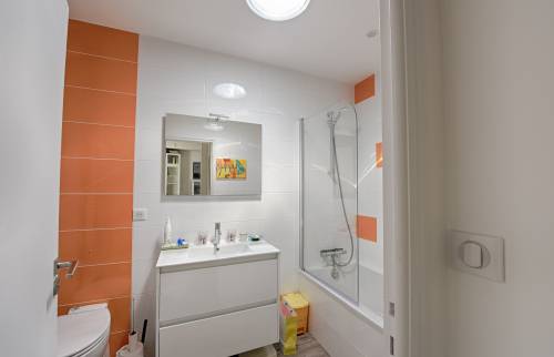Rénovation complète de maison - installation salle d'eau sous combles après mises aux normes - Meaux - 77100 - 