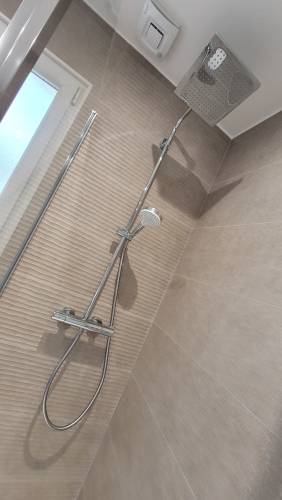 Détail robinetterie de douche