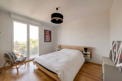 Rénovation d’une chambre adulte à Feurs (42004)