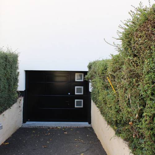 Porte de garage après à Aubière