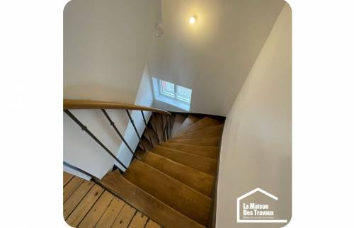 Cage d'escalier rénovée 