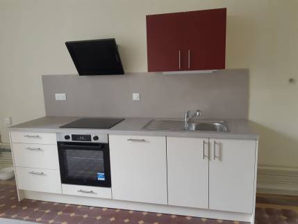 Nouvelle cuisine équipée après travaux de rénovation d'appartement - Bourg-en-Bresse 01000