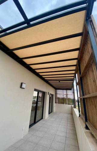 Stores électriques pour terrasse La Maison Des Travaux Nimes