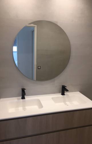 Meuble de salle de bain suspendu à double vasque - Nantes 44000