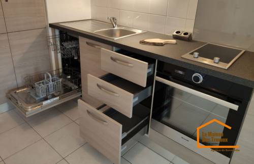 Cuisine en bois avec rangement