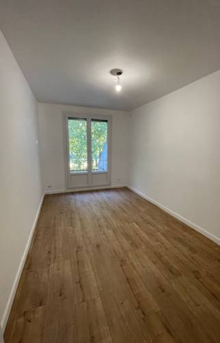 Sol et peinture chambre