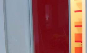 Portes de placard modernes pour dissimuler le cellier - Guidel (56520)