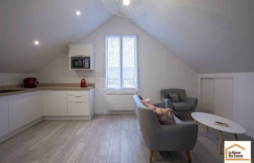 Piece de vie apres travaux dont cuisine