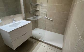 Rénovation d'une salle de bain à Firminy ( 42095 )