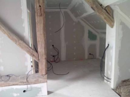 Travaux d'isolation dans une fermette en rénovation - Fericy 77133