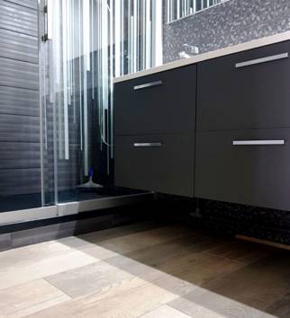 Salle de bain noire Tassin-La-Demi-Lune