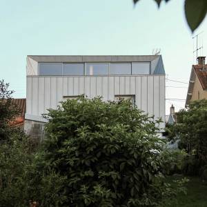 Vue dégagée côté jardin depuis surélévation avec menuiseries aluminium – projet 2020