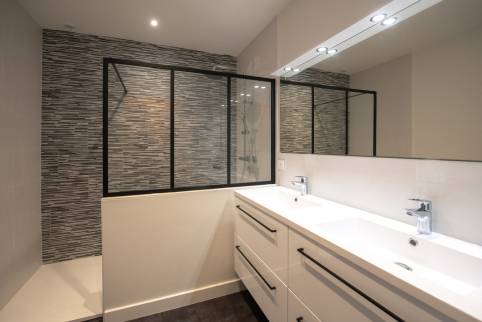  Rénovation de maison - salle de bain 1 rénovée - Cholet 49