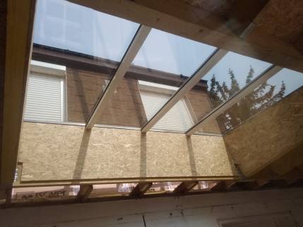  Pose d'une verrière de toit dans l'agrandissement de maison - Nantes 44